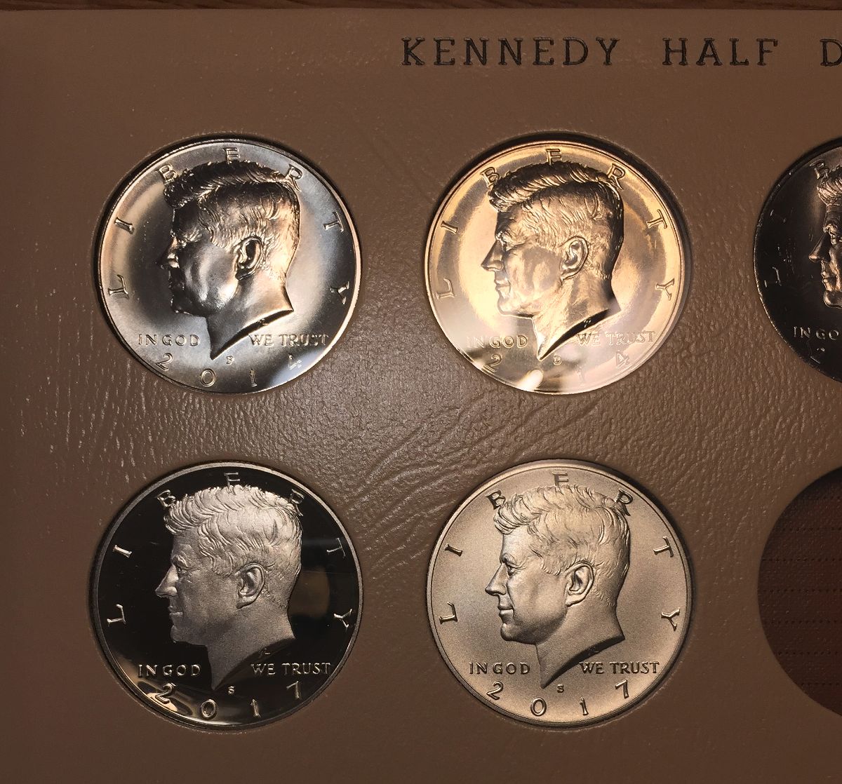 A-New-Coin-Set-From-The-Mint-On-8-1-17,-Eu-225th-Anniversary-Set
